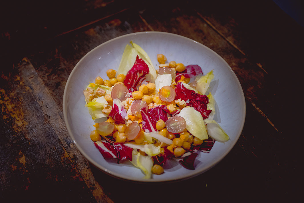 Geröstete Kichererbsen mit Chicorée und Orangen-Dressing