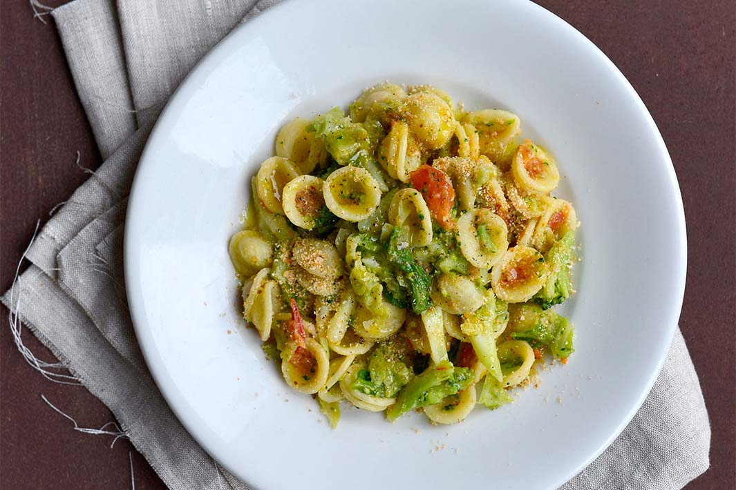 Orecchiette con broccoli e verza - Orechiette mit Brokkoli und Wirsing