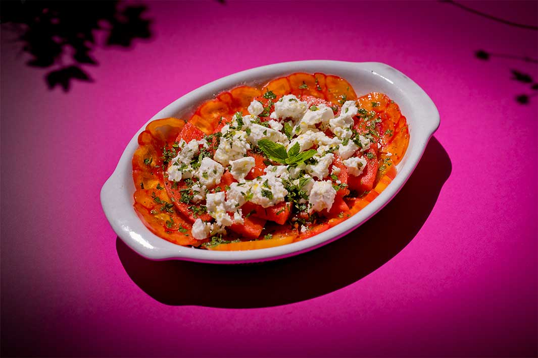 Wassermelonen-Tomatensalat mit Feta und Minze von SuperOlio